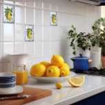 Piastrelle di ceramica con limoni italiani tegeltje<br><div class="desc">Piastrelle di ceramica con limoni italiani keramische tegel met citroenen,  Italiaans citroendeeg,  Italiaanse keramische tegel,  Frans citroenland,  tegel van keramische keramiek,  keukengerei van citroenen,  in het land</div>