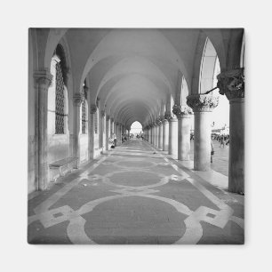 Piazza San Marco: Venice Magnet