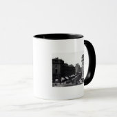 Piccadilly Circus Mok (Voorkant rechts)