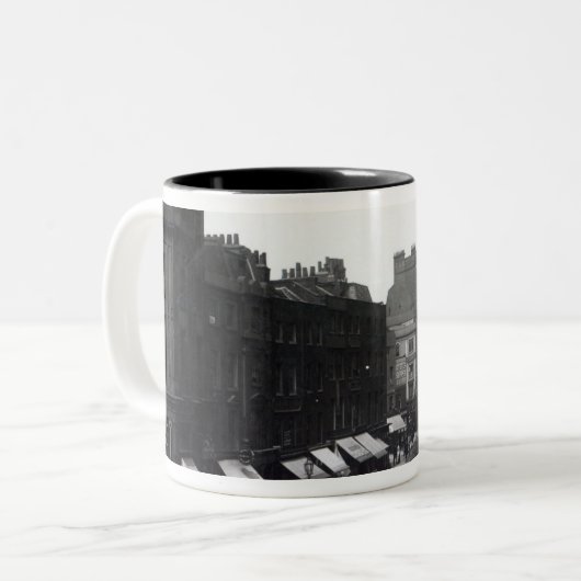 Piccadilly Circus Tweekleurige Koffiemok (Voorkant links)