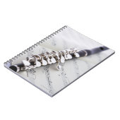 Piccolo op een score notitieboek (Linkerzijde)