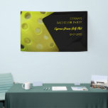 Pickeball verjaardagsfeest vrijgezellenfeest sport spandoek<br><div class="desc">Deze Pickleball Bachelor Party-banner heeft een realistisch ingezoomd pickleball, waardoor de textuur en het detail van de sport perfect worden vastgelegd. Door de perfecte balans te vinden tussen speels en uniek, weerspiegelt dit ontwerp de energie van het spel terwijl het de weg vrijmaakt voor een gedenkwaardige viering. Of het nu...</div>