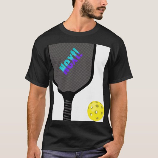 Pickle Ball Paddle en Ball. Wie is de volgende? T-shirt (Voorkant)