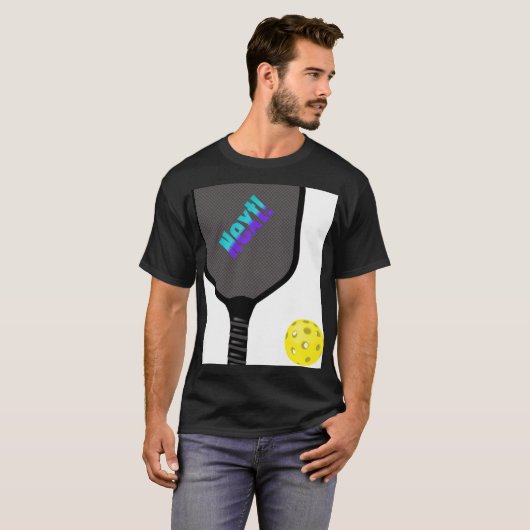 Pickle Ball Paddle en Ball. Wie is de volgende? T-shirt (Voorkant volledig)