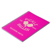 Pickle Baller Pickleball Collegiate Typografie Notitieboek (Linkerzijde)
