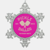 Pickle Baller Pickleball Collegiate Typografie Tin Sneeuwvlok Ornament (Voorkant)