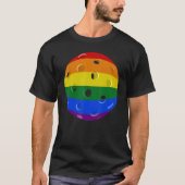 Pickleball Ball In Regenboog Vlag Sport Speler Gay T-shirt (Voorkant)