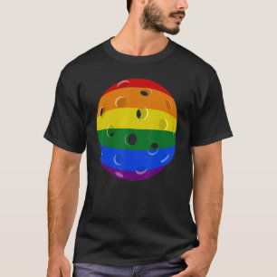 Pickleball Ball In Regenboog Vlag Sport Speler Gay T-shirt