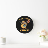 Pickleball Chick - retro Ronde Klok (Huis)