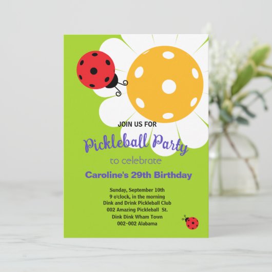 Pickleball Daisy B-day-uitnodiging + RSVP-kaart Kaart (Staand voorkant)