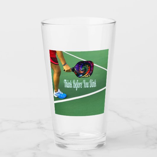 Pickleball Denk Voor Je Dinkt Glas (Voorkant)