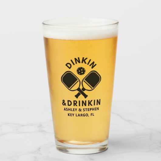 Pickleball Dink & Drinkin Pint Glass Glas (Voorkant gevuld)