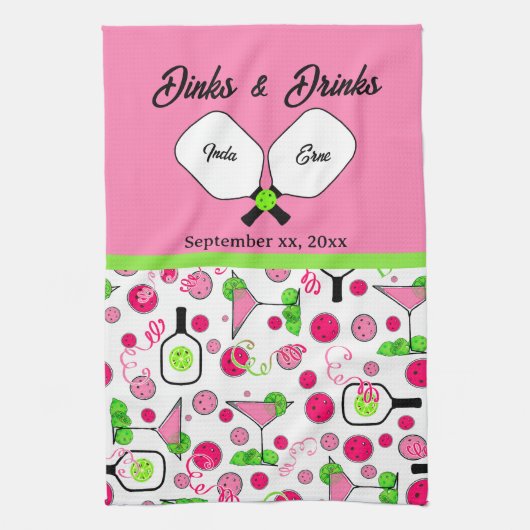 Pickleball Dinks & Drinks Bruidsfeest Roze Cosmo Theedoek (Verticaal)