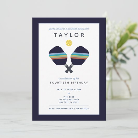 Pickleball Feest Sporten Donkerblauwe Gestreepte P Kaart (Staand voorkant)