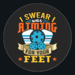 Pickleball Funny Quottes Humoureuze slogans Mannen Ronde Sticker<br><div class="desc">Pickleball Funny citeert humoristische leuzen Mannen Vrouwen Gift Gift. Perfect gift voor je vader,  moeder,  papa,  mannen,  vrouwen,  vriend en familieleden op de dag van de Thanksgiving,  kerstdag,  Moederdag,  vaderdag,  4 juli,  1776 Onafhankelijke dag,  Veteranendag,  Halloween Dag,  Patrick's Day</div>