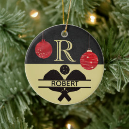Pickleball Guy Kerstmonogram Initiaal Naam Keramisch Ornament