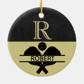 Pickleball Guy Kerstmonogram Initiaal Naam Keramisch Ornament (Achterkant)