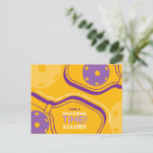 Pickleball Happy Birthday Yellow  Briefkaart (Staand voorkant)