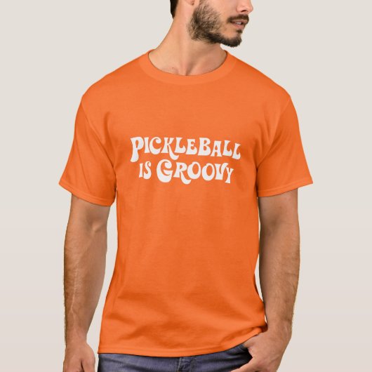"Pickleball is Groovy" Stropdas-Dye T-shirt (Voorkant)