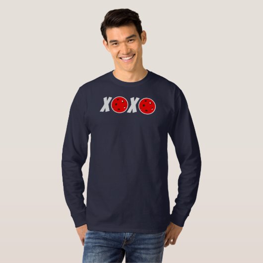 Pickleball Love Valentijn XOXO Red Pickleballs T-shirt (Voorkant volledig)