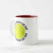 Pickleball & Medium Text MAROON 11oz Aangepast Tweekleurige Koffiemok (Voorkant links)