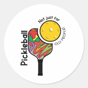 Pickleball – Niet Alleen voor Oude Mensen Grappig Ronde Sticker