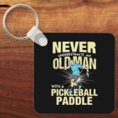 Pickleball - Oude man met een pickleball-paddle Sleutelhanger (Voorkant)