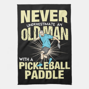 Pickleball - Oude man met een pickleball-paddle Theedoek