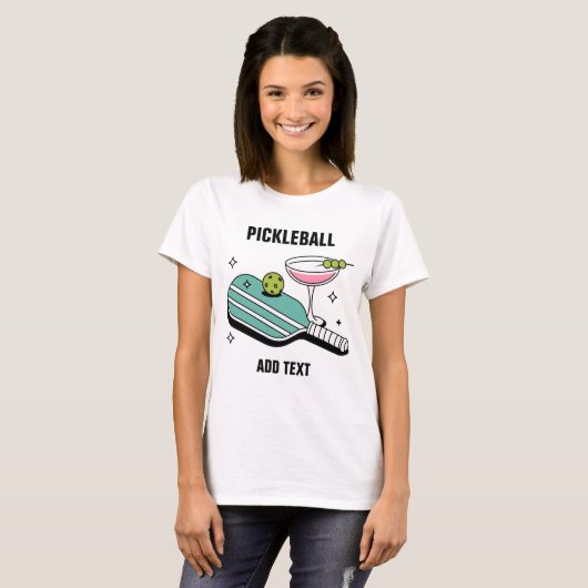 Pickleball Paddle and Cocktail T-shirt (Voorkant volledig)