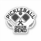 Pickleball Paddle & Ball Bend Oregon Verenigde Sta Sticker (Voorkant)