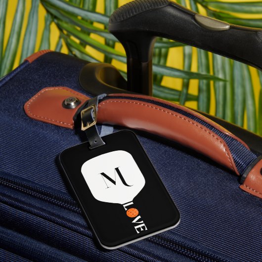 Pickleball Paddle Liefde Oranje Bal Gepersonalisee Bagagelabel (Voorkant Insitu 1)