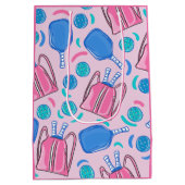 Pickleball Paddles and Balls Pink Preppy Medium Cadeauzakje (Achterkant)