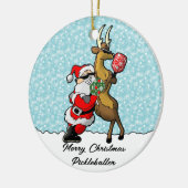 Pickleball Partners Santa & Rendier Sleighing It Keramisch Ornament (Links)