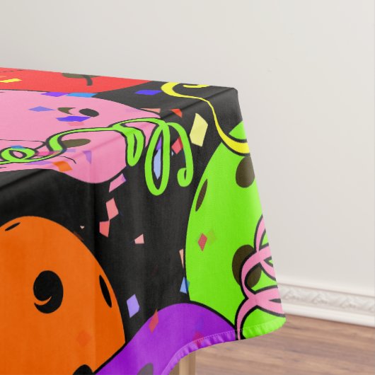 Pickleball Party Confetti en ballonnen op zwart Tafelkleed (Voorbeeld)