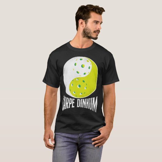 Pickleball speler Carpe Dinkum Pun Yin en Yang T-shirt (Voorkant volledig)