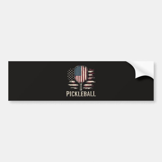 Pickleball-speler VS-vlag Retro-paddlebal Bumpersticker (Voorkant)