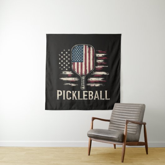 Pickleball-speler VS-vlag Retro Paddleball Wandkleed (In situ)