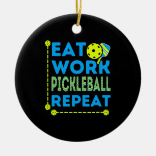Pickleball-spelers die de sport altijd liefhebben keramisch ornament