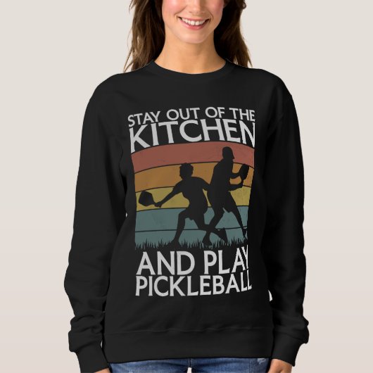 Pickleball Sport Saying Out Of Kitchen Men's Pickl Trui (Voorkant)