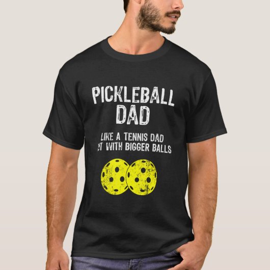 Pickleball vader als een tennis vader maar met gro t-shirt (Voorkant)