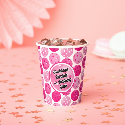Pickleball verjaardagsfeestje roze wit gepersonali papieren bekers (Insitu)