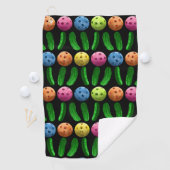 Pickleballen en Pickles Sweat Towel Golfhanddoek (Insitu)