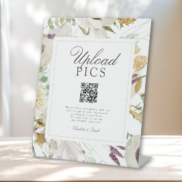  PICS HAPPEN! Modern Spring Wedding Gallery Reclamebord Met Voetstuk