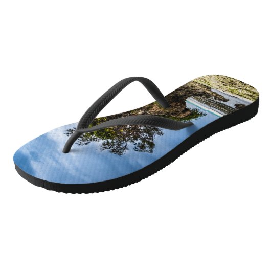 Pictureskast op een tropisch koraal teenslippers (Schuin)