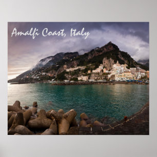 Picturesque Amalfi Coast, Italië Seaside Town Poster