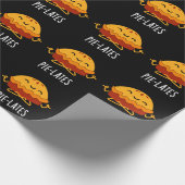 Pie-lates Funny Food Pie Pun Dark BG Cadeaupapier (Hoek)