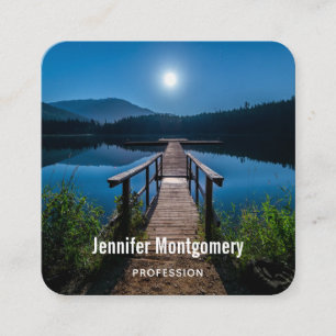 Pier bij nacht onder een volle maan vierkante visitekaartje