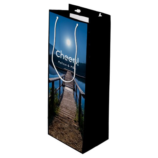 Pier bij nacht onder een volle maan wijn cadeautas (Voorkant Gekanteld)