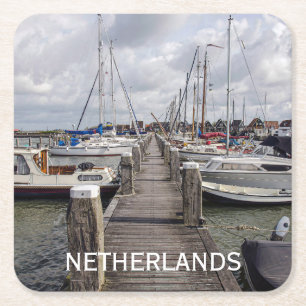 Pier met boten en jachten in Marken Nederland Kartonnen Onderzetters