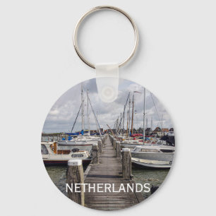 Pier met boten en jachten in Marken Nederland Sleutelhanger